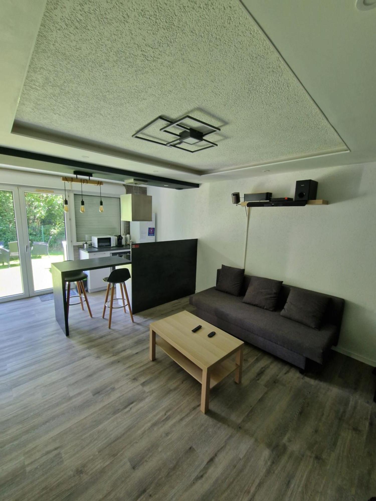 Logement Atypique & Parking Gratuit Gex Esterno foto